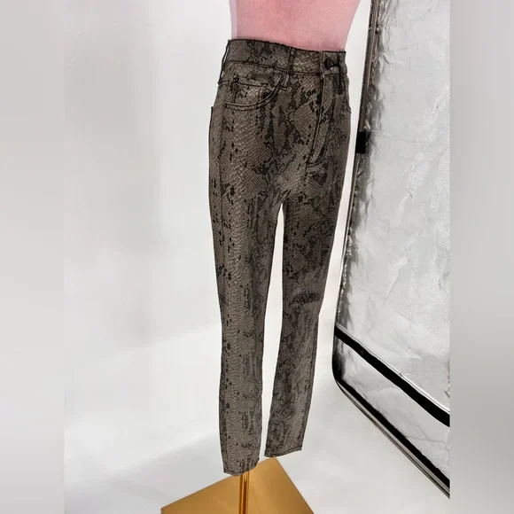 NWT Guess High Rise Skinny Pants - Picture 4 of 10